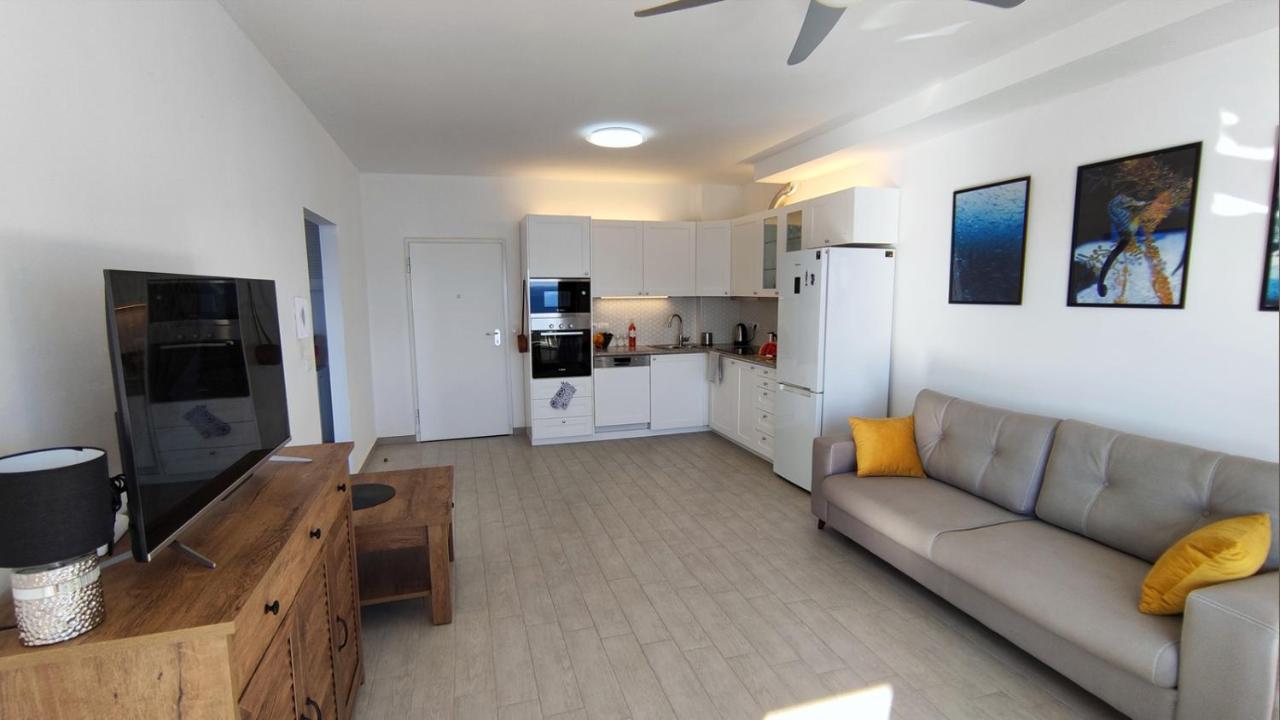 Nautilus Apartment Premium Саранде Екстериор снимка